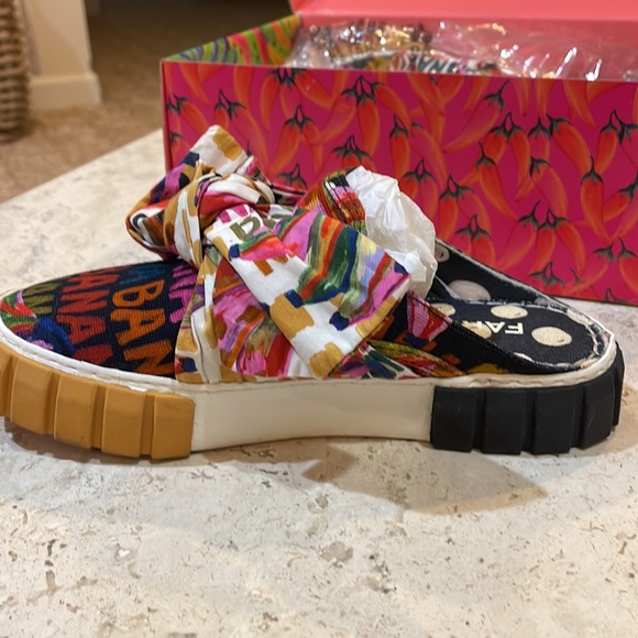 Farm Rio Slides - Picture 2 of 2